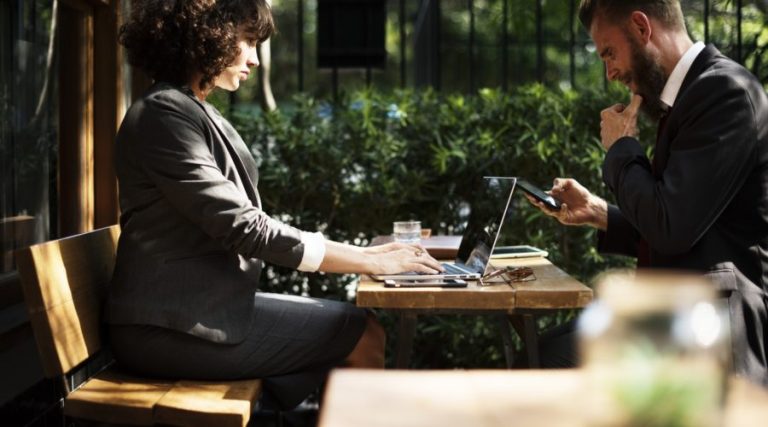 I sink under the weight